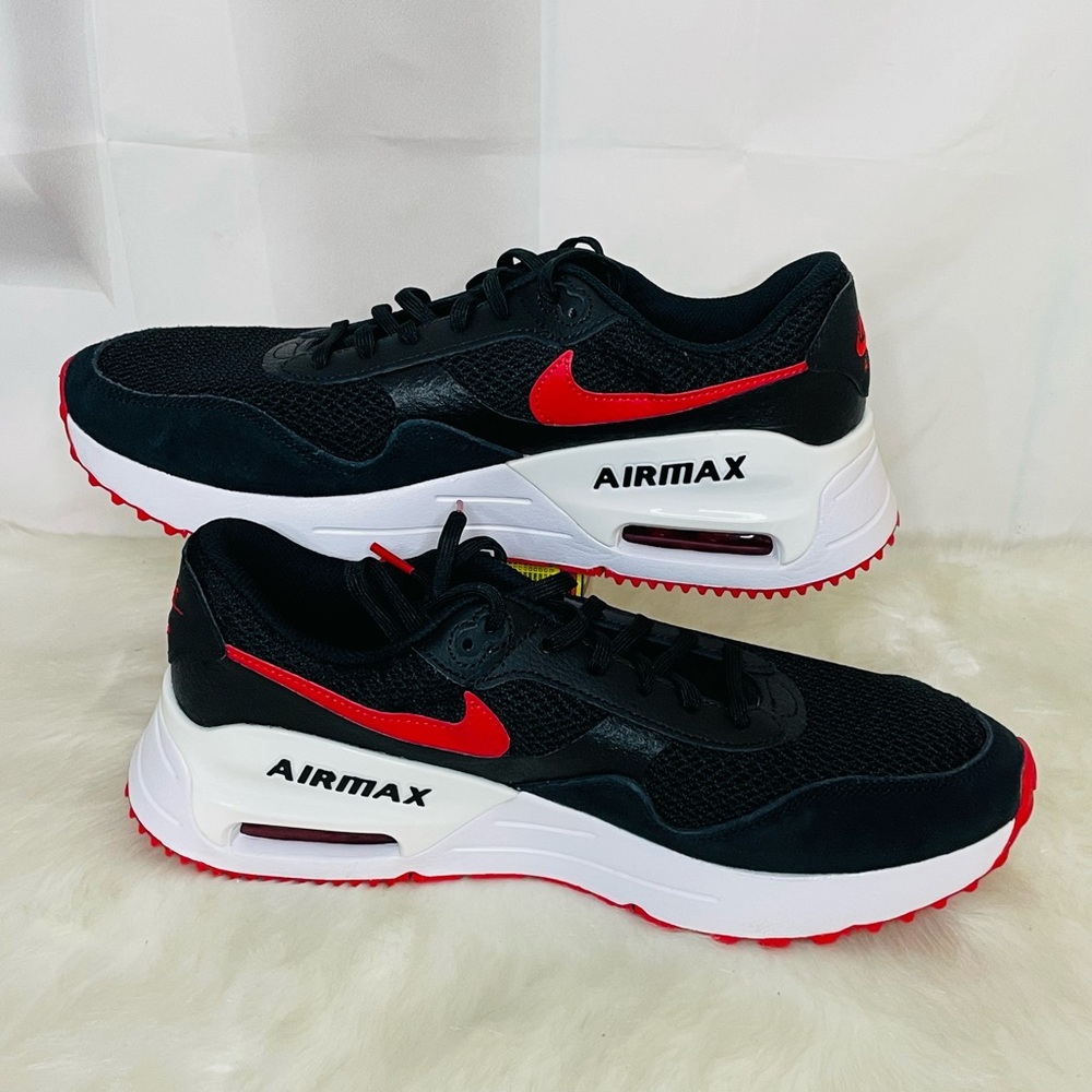 New Men’s Nike Air Max system  Black and Red Sneakers Size 10